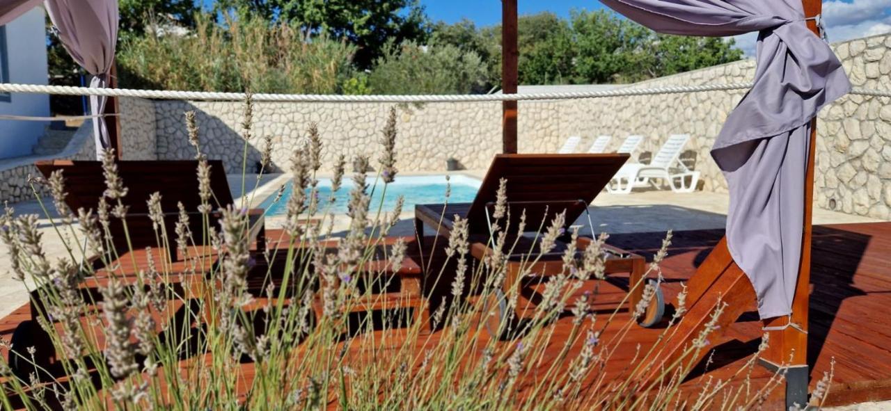 Holiday House Da & Do Pakostane Exterior photo
