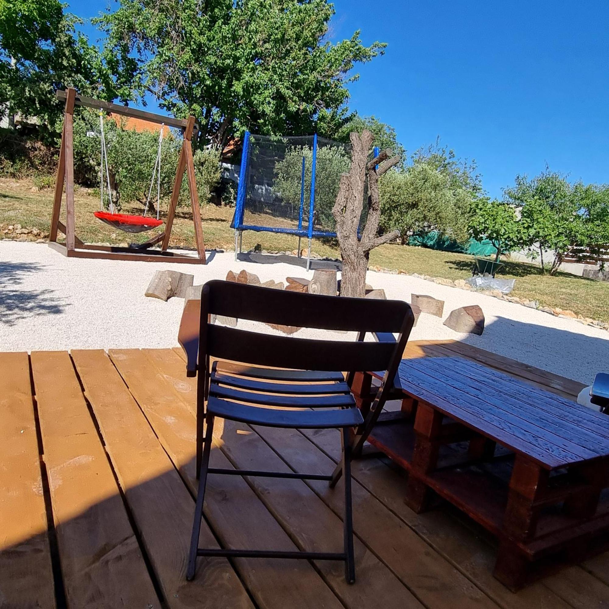 Holiday House Da & Do Pakostane Exterior photo